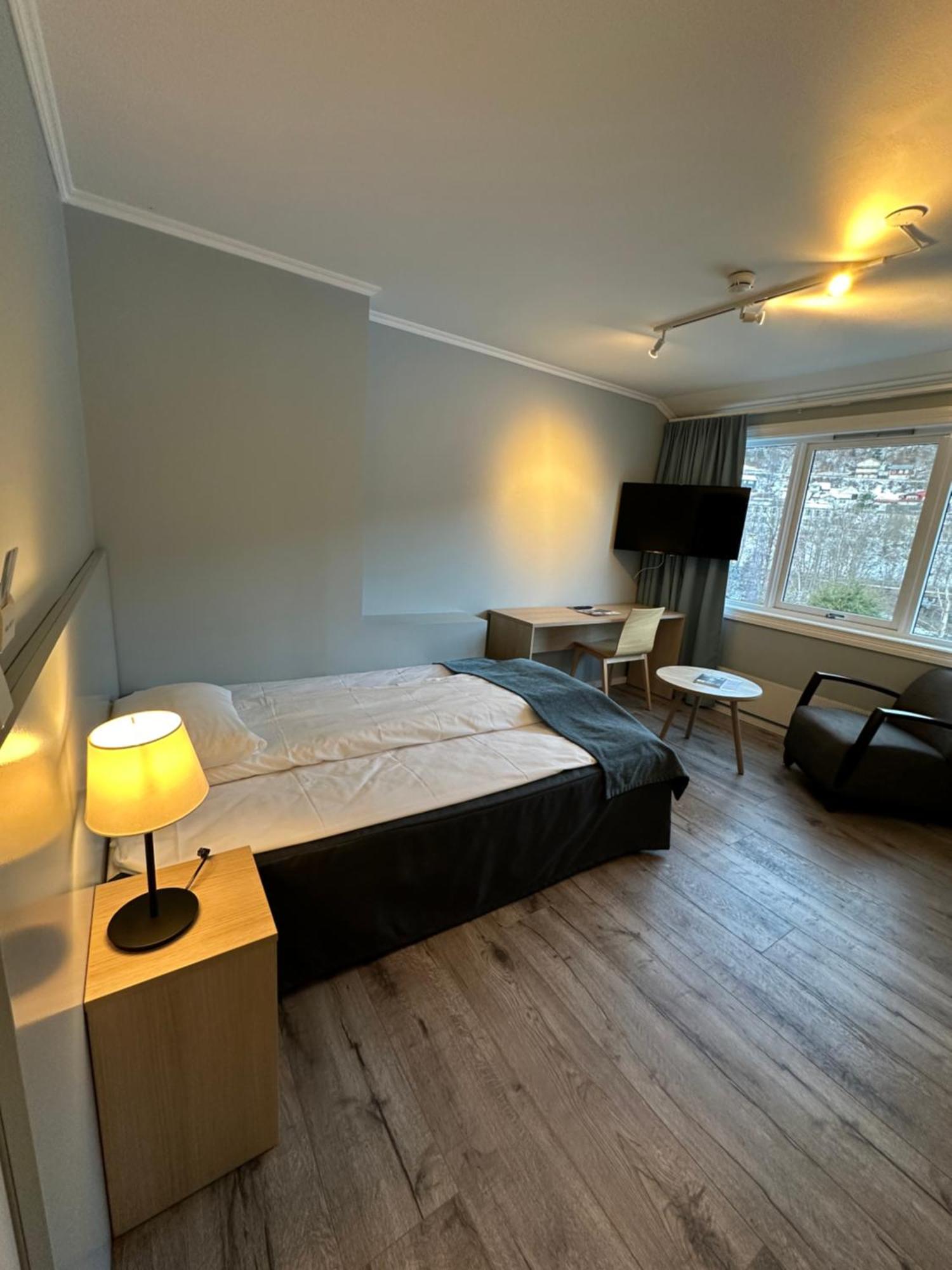Brakanes Hotel Ulvik Luaran gambar