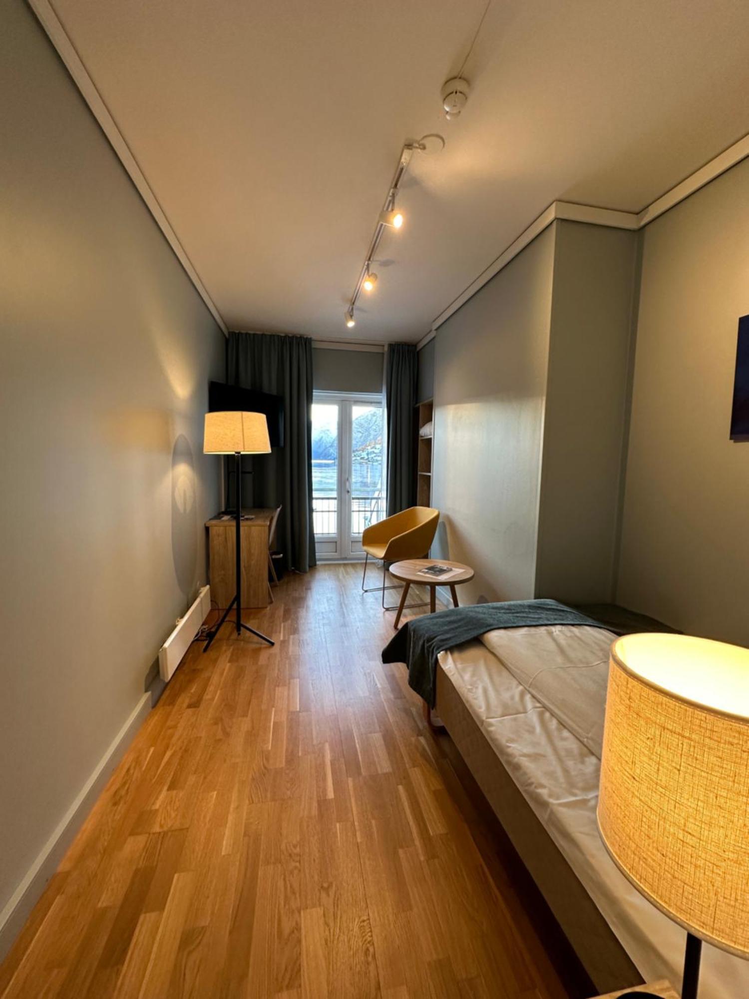 Brakanes Hotel Ulvik Luaran gambar